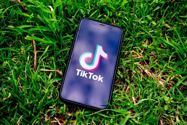Djeci u Kini zabranjeno da gledaju TikTok duže od 40 minuta