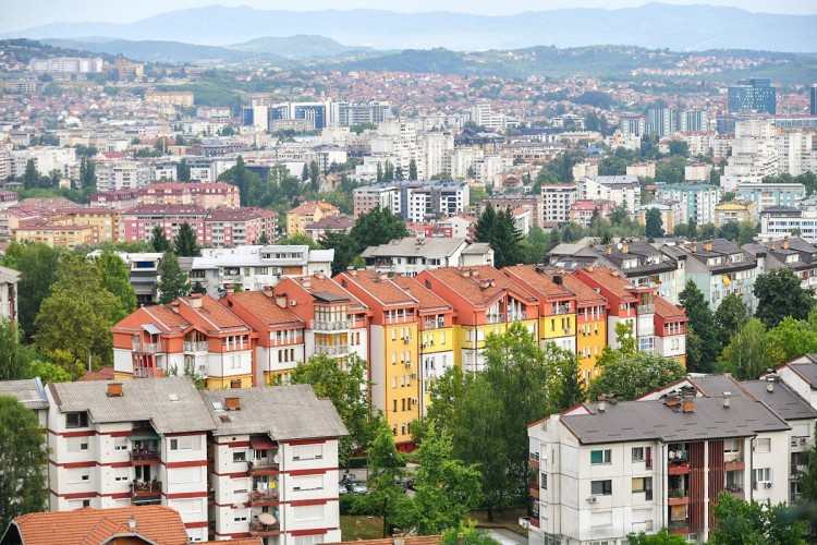 Grad Banjaluka nudi u zakup 31 garažu