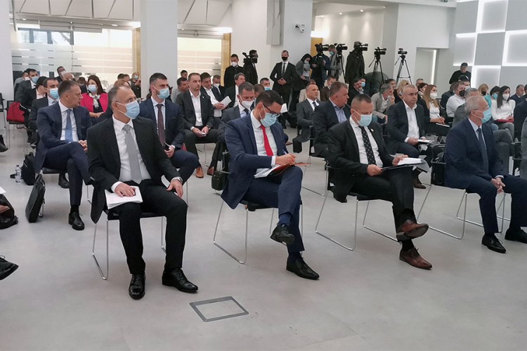 Čadež: Srpska atraktivna destinacija za investitore