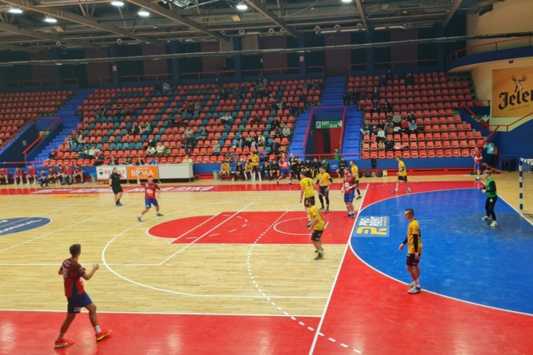 Borac silan na startu, poraz Izviđača