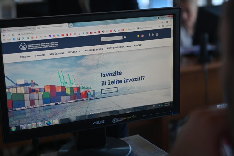 Firme iz Srpske plaćaju članarinu, a na sajtu STK BiH nema ćirilice