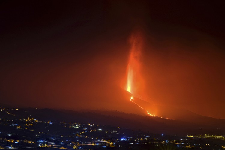 Ponovo se aktivirao vulkan kod La Palme