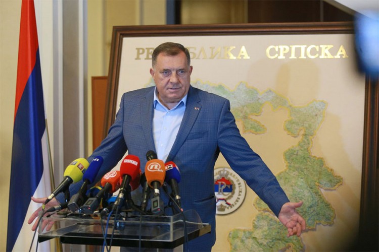 Dodik: Povući ćemo saglasnosti na sporazume o vojsci i VSTS