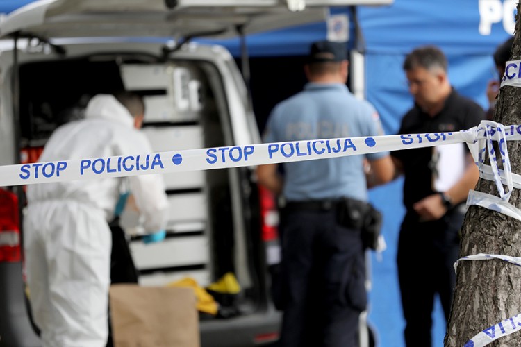 Muškarac preminuo nakon fizičkog sukoba, pas nikome nije dao prići