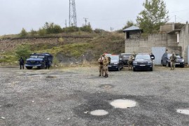Na administrativnim prelazima pripadnici Kfora
