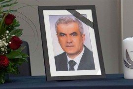 Porodica i prijatelji se oprostili od Vjekoslava Mandića