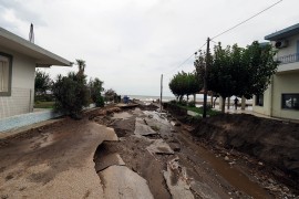Poplave i klizišta pogodili Eviju nakon razornih požara