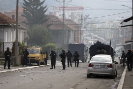 Za Srbe na KiM slijede besane noći, branili apoteku pa zasuti ...