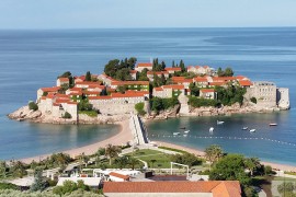 Spasene dvije osobe kod Svetog Stefana