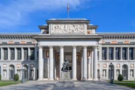 Policija privela dvoje demonstranata koji su prijetili samoubistvom u ...
