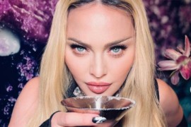 Gotov scenario za film o Madoninom životu?