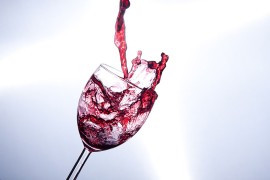 Trikovi za skidanje fleka od crnog vina