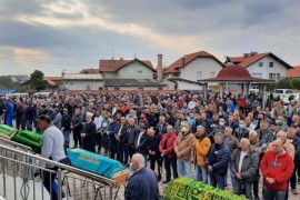 Sahranjeno sedam stradalih u požaru u Brčkom