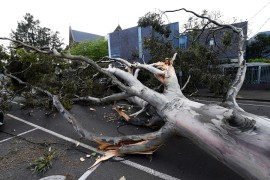 Orkanski vjetar ostavio 450.000 domova bez struje u Australiji