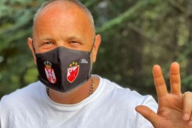 Siniša Mihajlović prvi put držao unuku