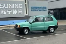 Poznati fudbaler poslije Ferrarija kupio i Fiat Pandu