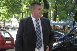 Vučurević: Nekolicina nedoraslih i mahalskih političara zarobila je ...