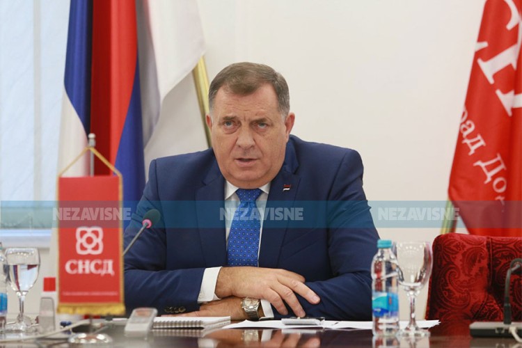 Dodik: I ja sam kao i Borenović liječen na UKC i koristio kiseonik