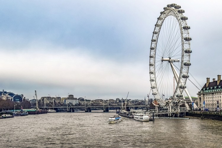 Pojednostavljena pravila, karantin i dalje za crvenu listu u Velikoj Britaniji