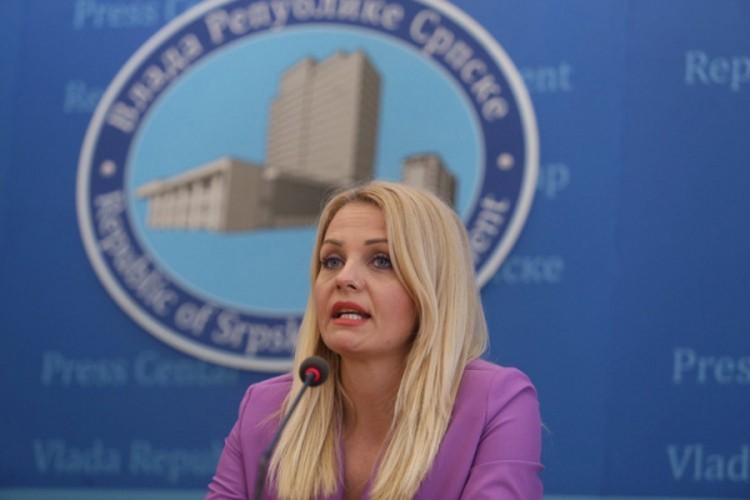 Trivićeva: Nastavićemo raditi na poboljšanju položaja prosvjetara
