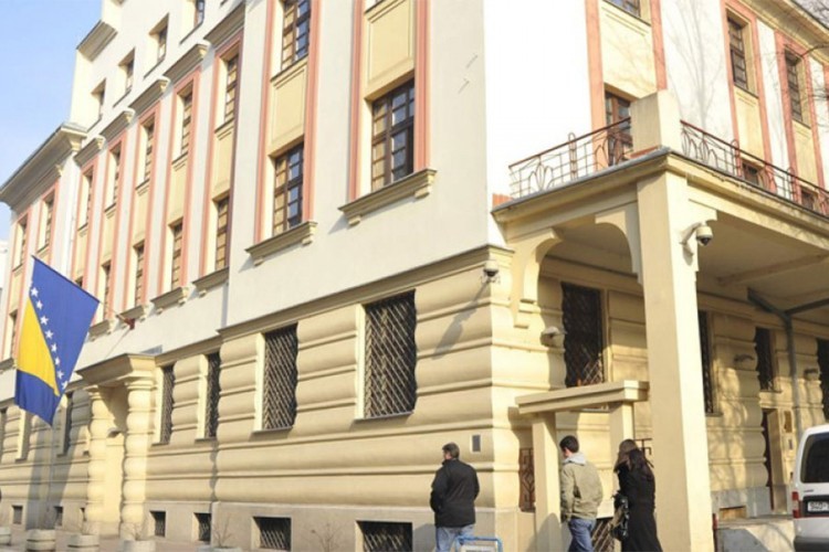 Četvoro doktora iz Sarajeva optuženi da su uzimali novac za zdravstvene usluge