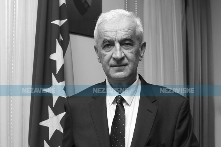 Preminuo Vjekoslav Mandić