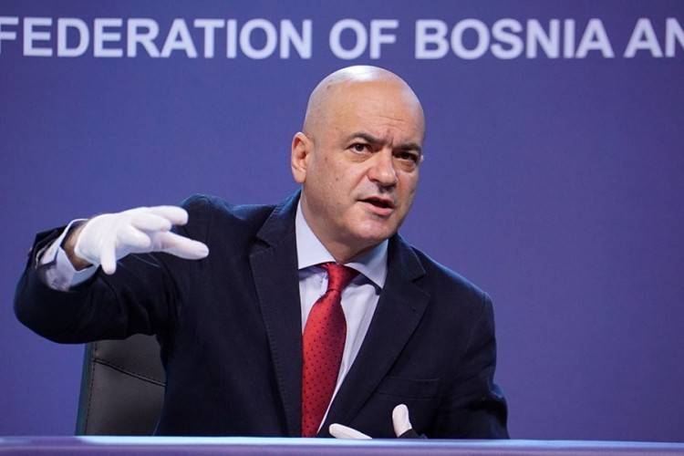 Čerkez: Preporučena vakcinacija djece iznad 12 godina slabijeg imuniteta