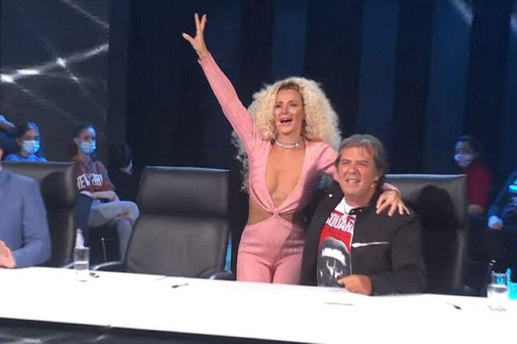 Milica Dabović u "vrelom" izdanju