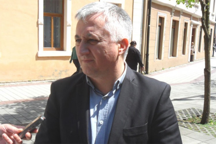 Arbutina: Doprema se 30 obroka za građane Dvora
