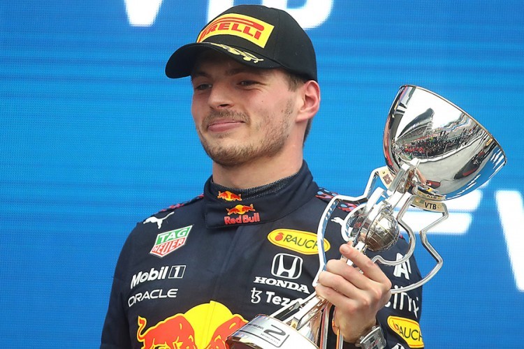 Ferstapen upozorava: Mercedes je brži