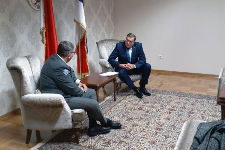 Dodik: Veoma značajna uloga EUFOR-a u BiH