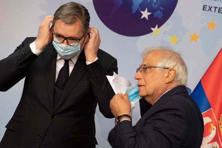 Vučić razgovaro sa Boreljom o dešavanjima na sjeveru KiM