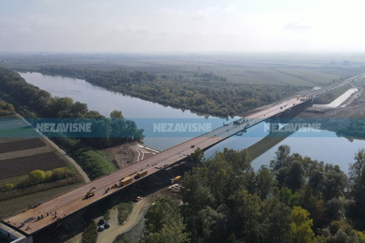 Spojen most na Savi kod Gradiške