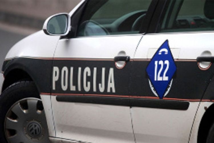 Automobilom sletio s puta i poginuo
