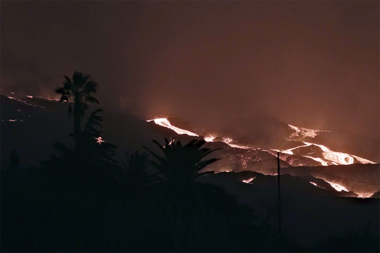 Vulkan na ostrvu La Palma izbacio novi potok lave