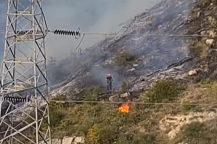 Požar u blizini Kliškog polja