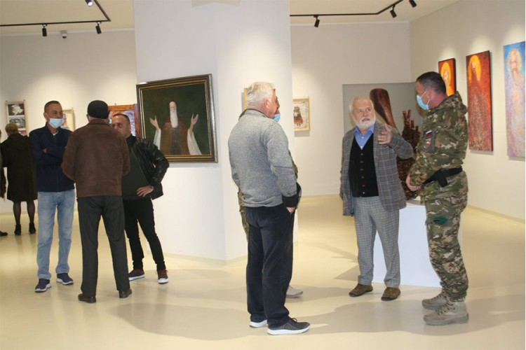 Izložba "Preko pepela" otvorena u Gračanici