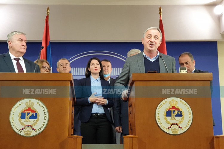 I PDP napušta sjednicu NS RS