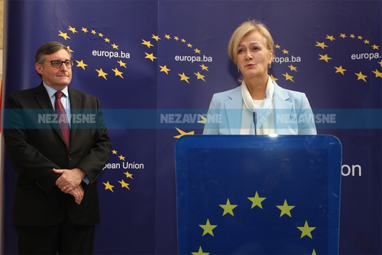Ajhorst i Palmer: Nema više vremena, dajte da radimo