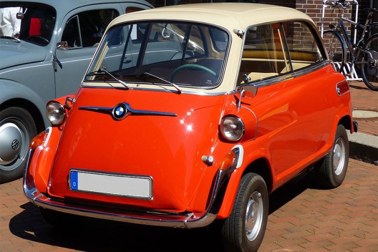 BMW Isetta bio je izvrstan izbor za krijumčarenje ljudi