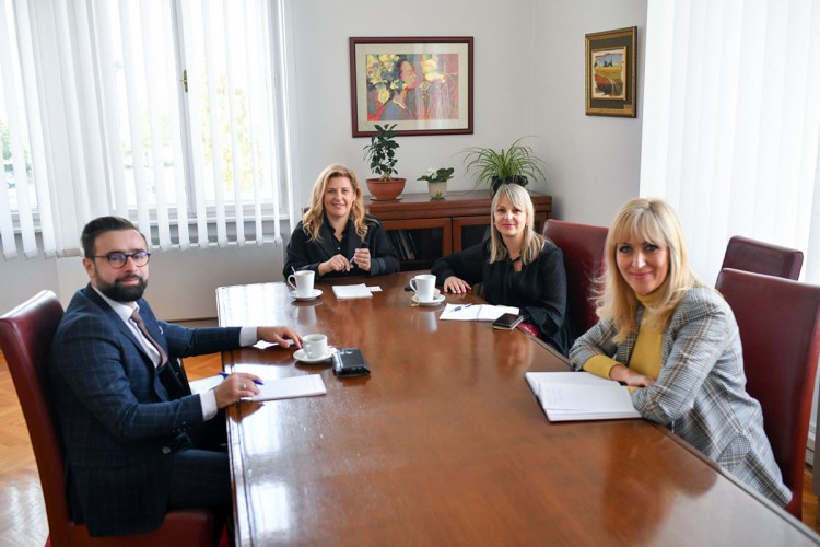 Grad planira podršku projektu „Ponosna kartica“