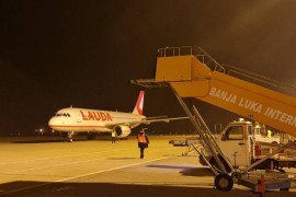 Prvi avion na relaciji Beč-Banjaluka sletio u Mahovljane