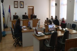 "Optuženi za smrt supružnika Hršum pozitivan izašao u grad"