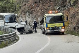Automobil u Bočcu završio na krovu