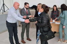 Višečlanim porodicama 146 ponosnih kartica