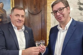 Vučić i Dodik nazdravili u čast fudbalera Srbije: "Jedna čašica  ...