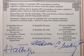 Zašto OHR još nije preveo Dejtonski sporazum?