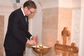 Vučić zapalio svijeću Irineju: "Srbija je izgubila duhovnog oca ...