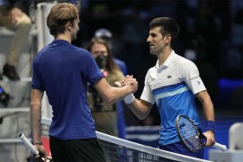 Đoković ostao bez finala, Zverev igra za titulu