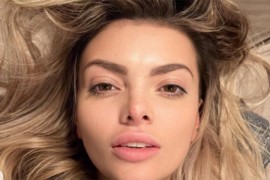 Ella Dvornik se pohvalila novim grudima: "Hvala Srbija, dobar je ...